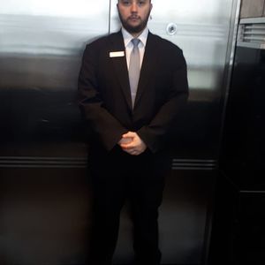 Meet your Posher, Carlos